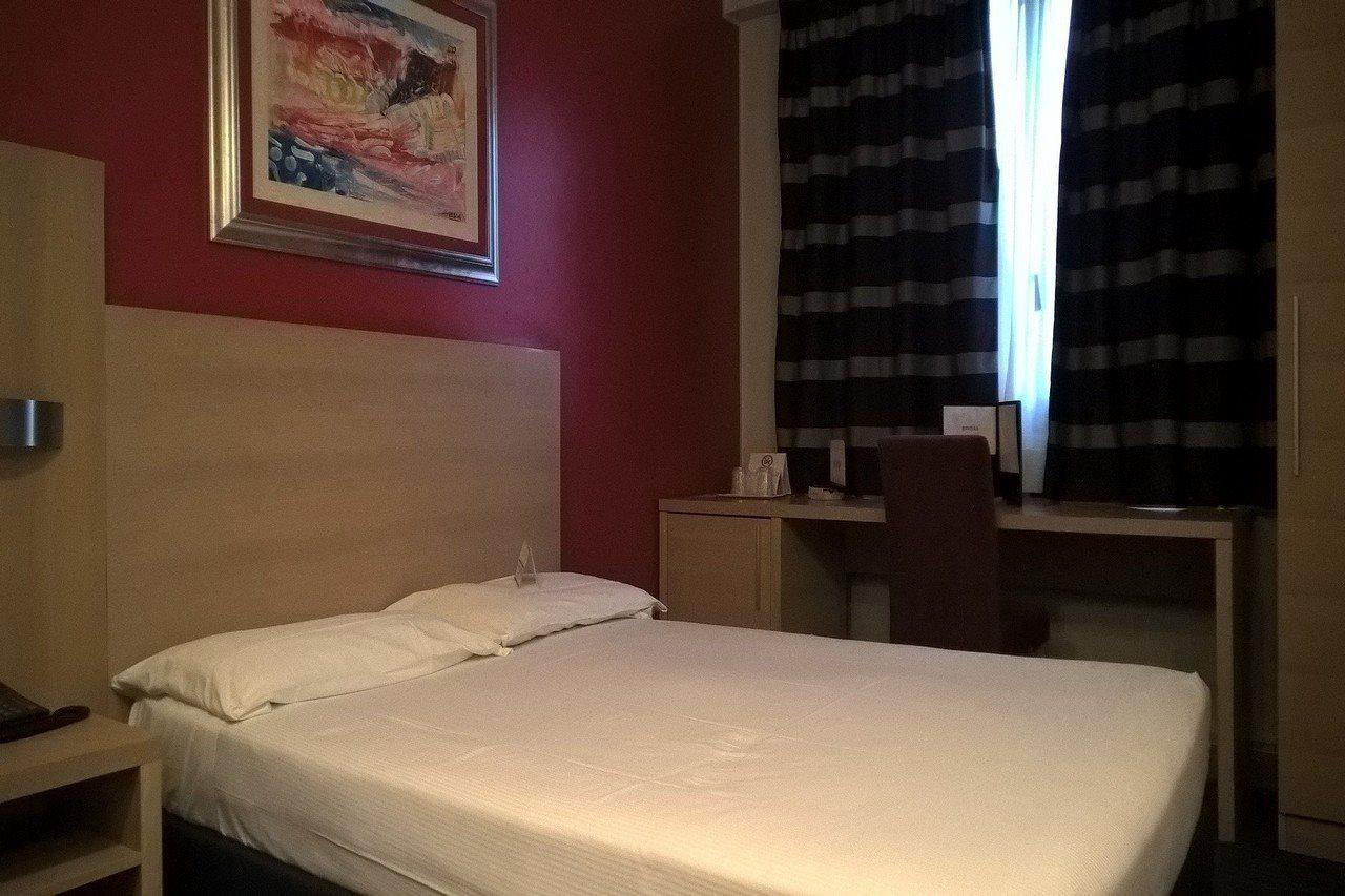 Hotel Sporting Cologno 4*