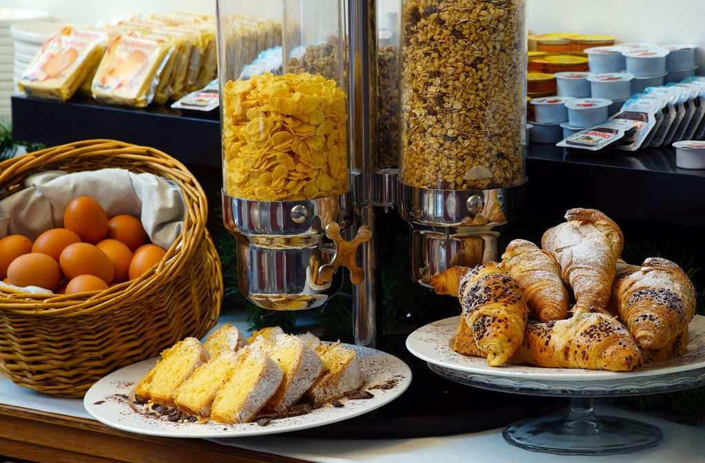 Hotel Sporting Cologno 4*