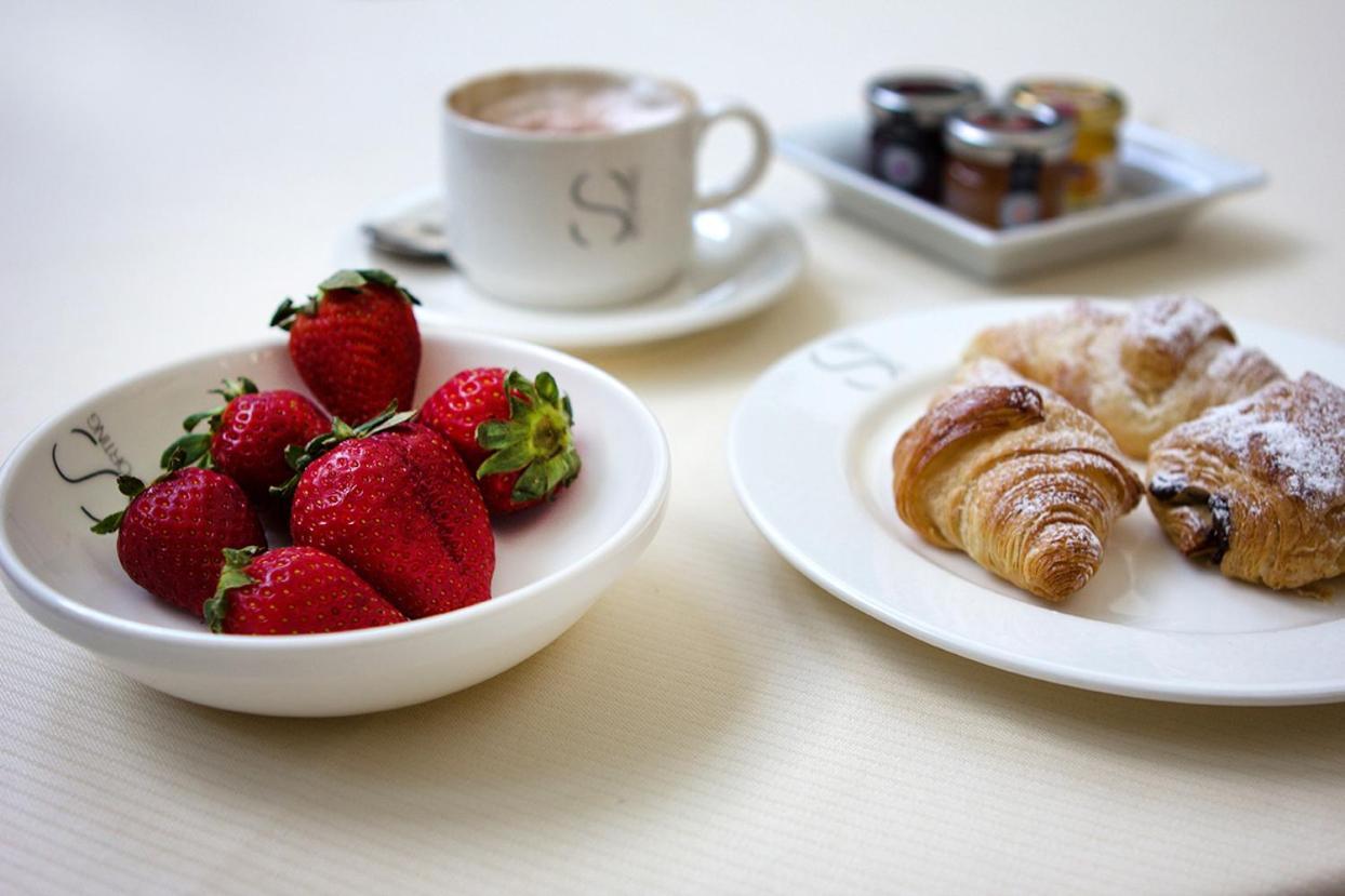 Hotel Sporting Cologno 4*