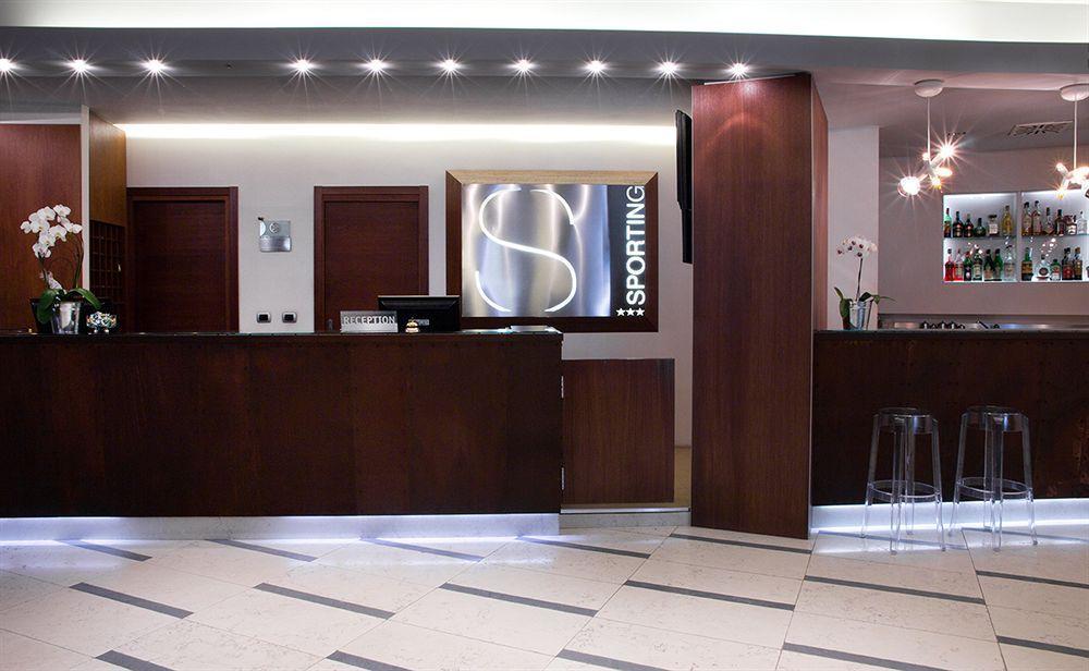 Hotel Sporting Cologno 4*